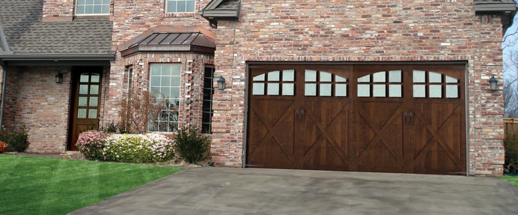 Signature Carriage House garage Door